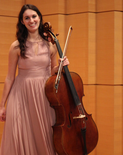 Maddy-Cellist